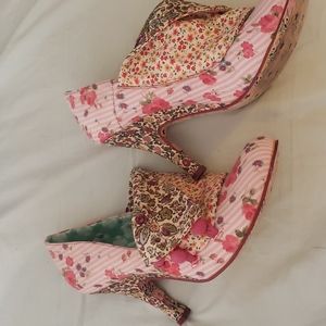 Fabric heels